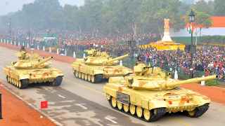 Танки Т-90 «Владимир» на военном параде в Индии