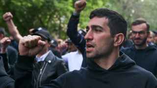 Сын экс-президента Армении Левон Кочарян во время акций протеста в мае 2022 года
